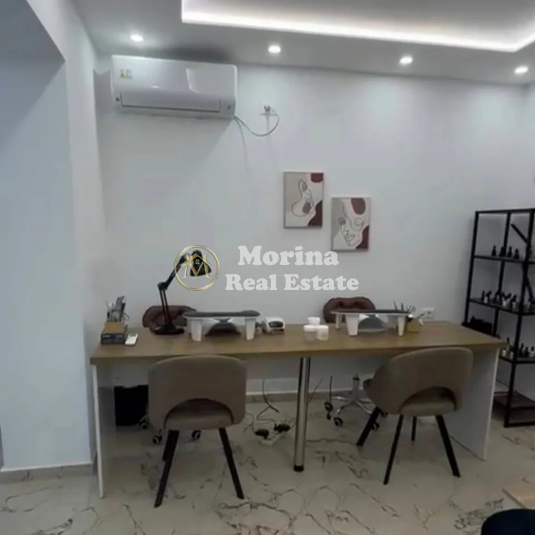 Shitje | Ambjent Biznesi | 21 Dhjetori | 5200 € 2