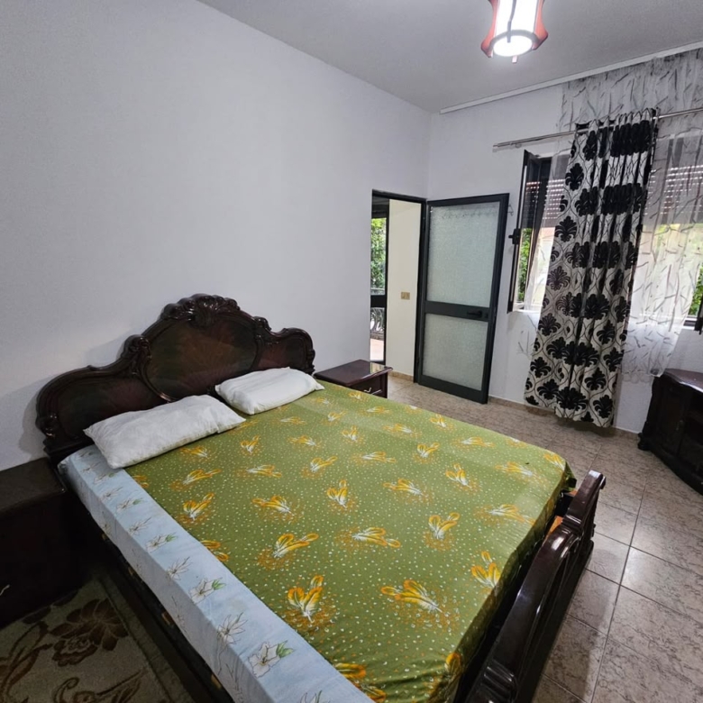 Qera | Apartament 1 + 1 | Rruga Todi Shkurti | 300 €/muaj 2