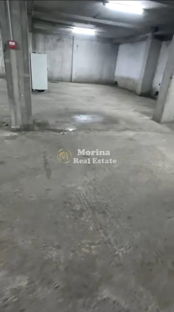 Shitje | Magazinë | Kamëz Municipality | 235000 €