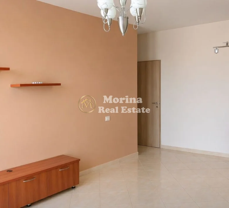 Shitje | Apartament 1 + 1 | Ish Tregu Elektrik - Muzeu I Shkencave te Natyres | 2500 €/m² 2