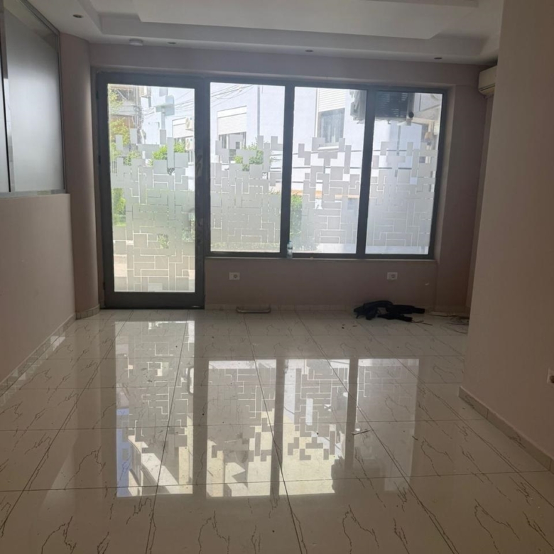 Qera | Ambjent Biznesi | Rruga e Dibrës | 1200 €/muaj