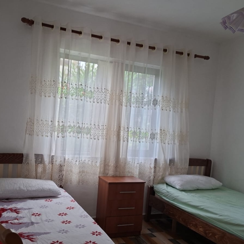 Qera | Apartament 2 + 1 | Shkolla e Bashkuar | 500 €/muaj 4