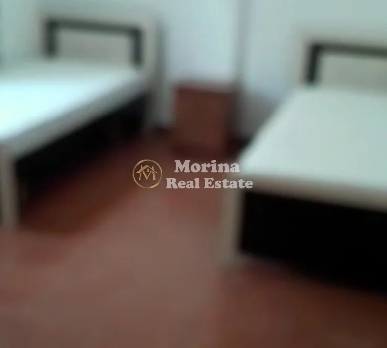 Qera | Shtëpi private 2 + 1 | Rruga 5 Maji | 400 €/muaj 2