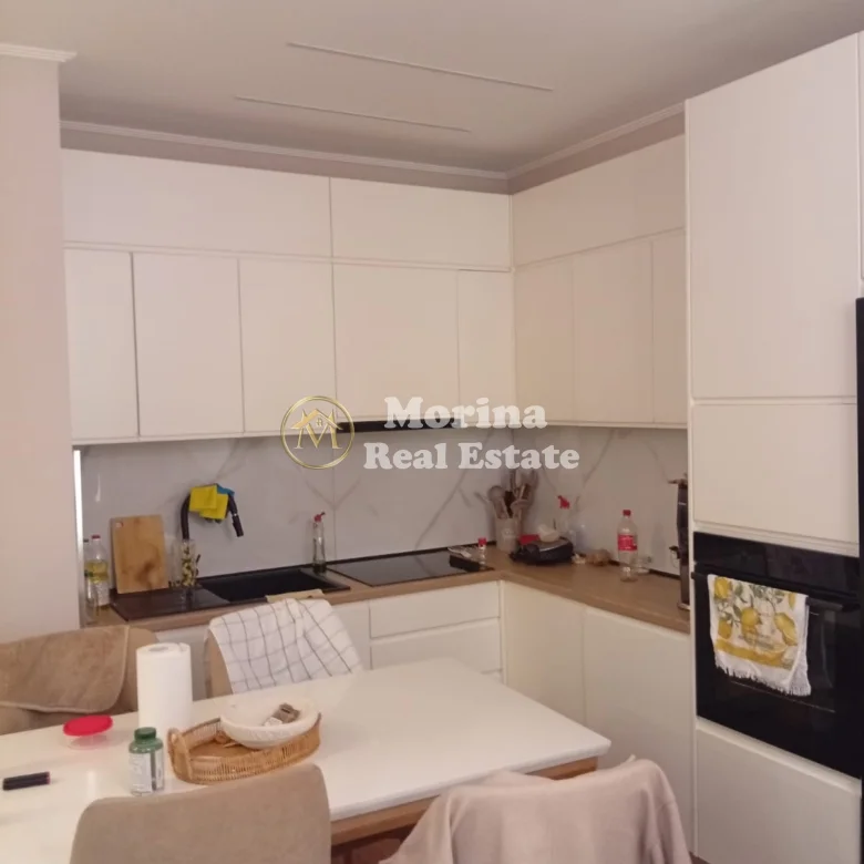 Shitje | Apartament 2 + 1 + 2 | Rruga 5 Maji | 190000 € 3