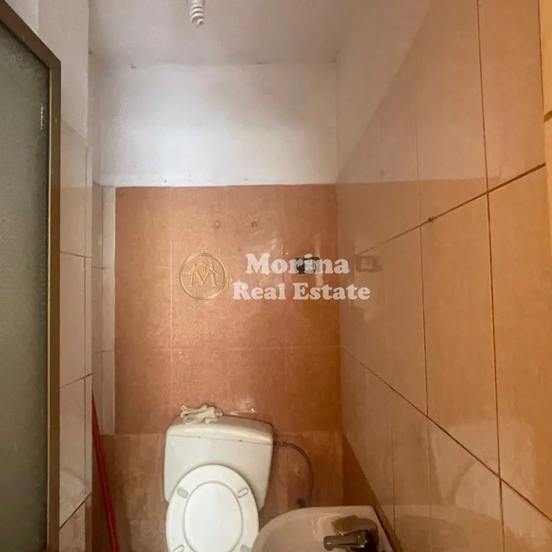 Shitje | Ambjent Biznesi | Kinostudio | 105000 €
