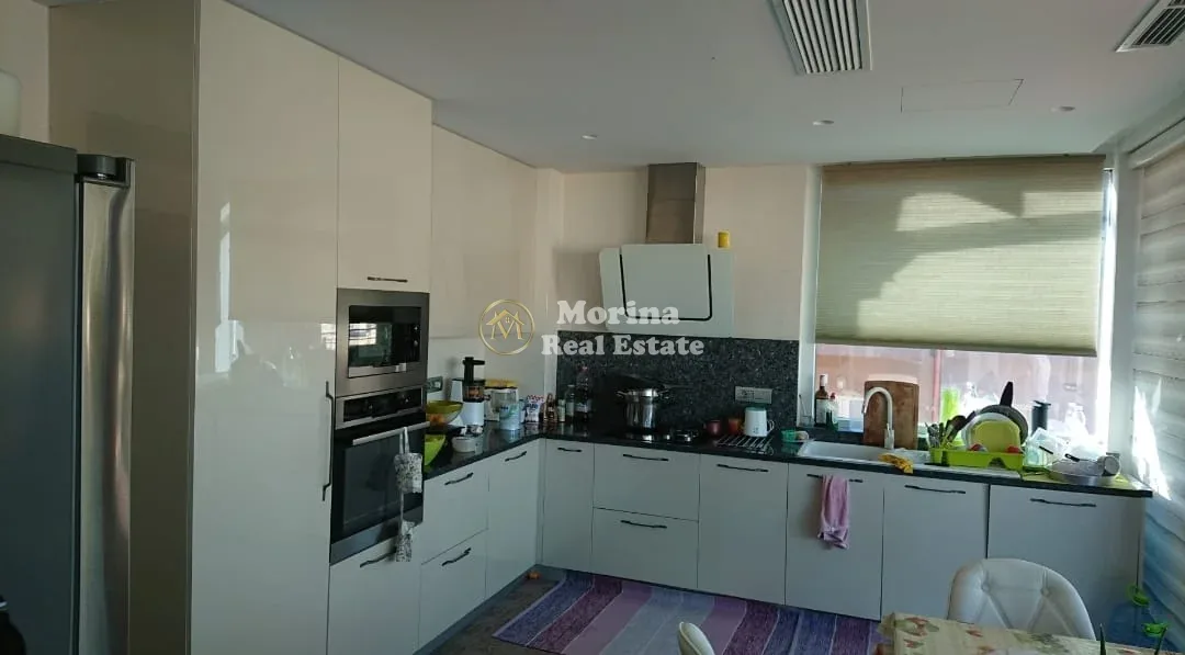 Shitje | Dupleks 4 + 1 | Liqeni i Thate | 395000 €