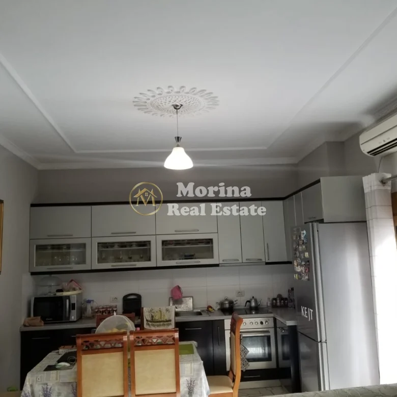 Shitje | Vilë 4 Kateshe + papafingo+ garazh | Selitë | 730000 € 3