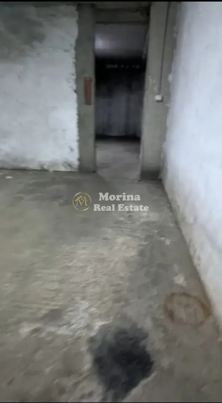 Shitje | Magazinë | Kamëz Municipality | 235000 €
