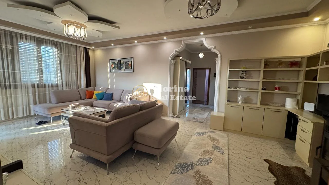 Qera | Shtëpi private 2 + 1 | Rruga Njazi Meka | 500 €/muaj