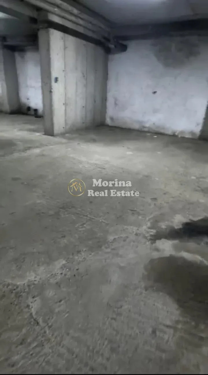 Shitje | Magazinë | Kamëz Municipality | 235000 €