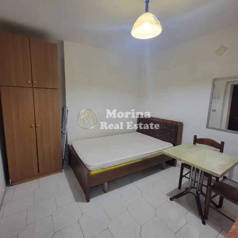 Qera | Garsoniere | Rruga Kongresi i Manastirit | 250 €/muaj 2