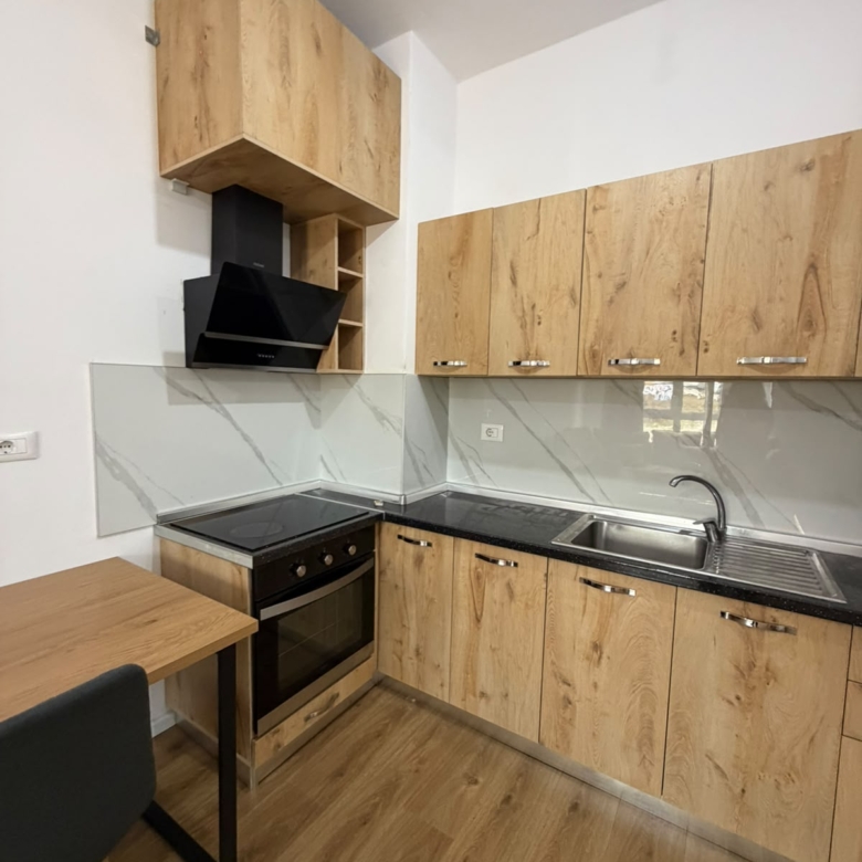 Qera | Apartament 1 + 1 | Ali Demi | 400 €/muaj 3