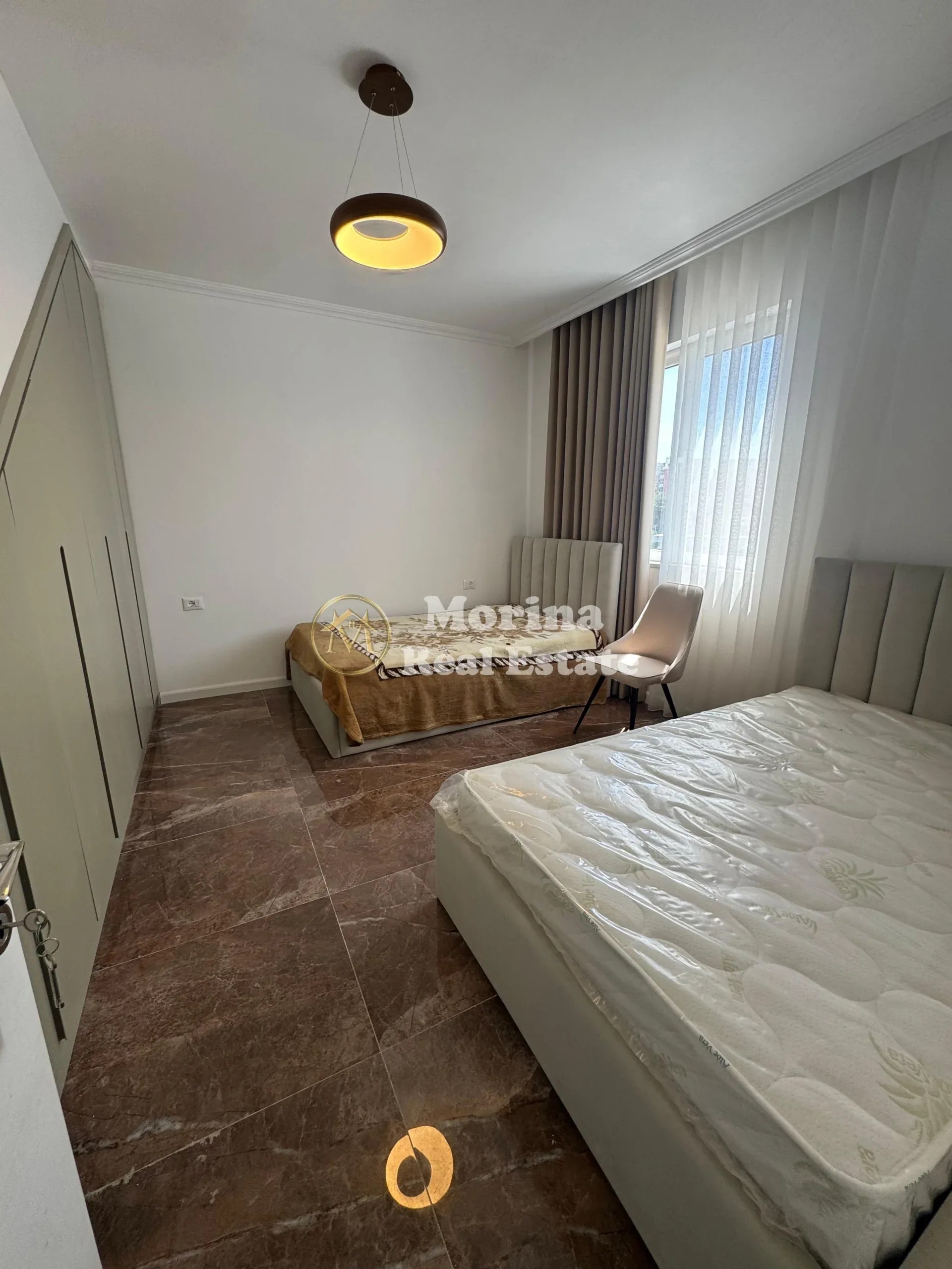 Qera | Dupleks 2 + 1 | Shkozë | 600 €/muaj