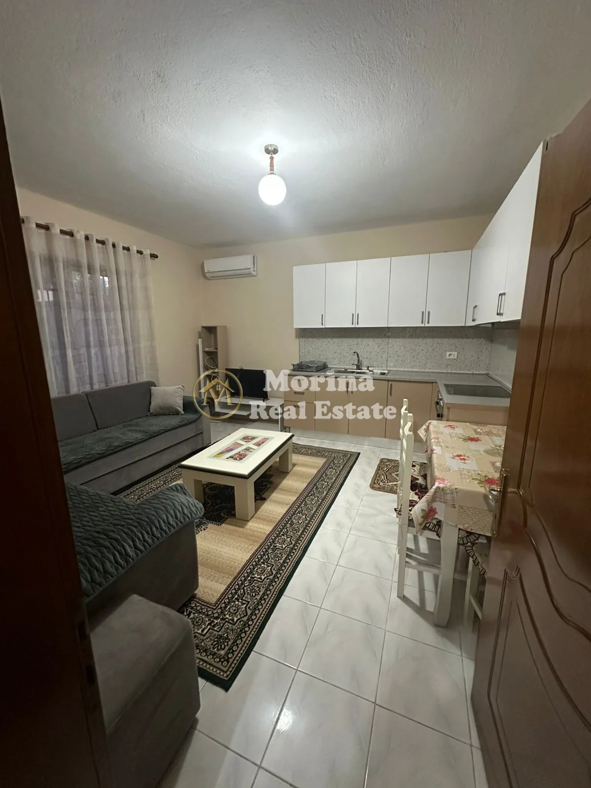 Qera | Apartament 1 + 1 | Rruga 5 Maji | 350 €/muaj