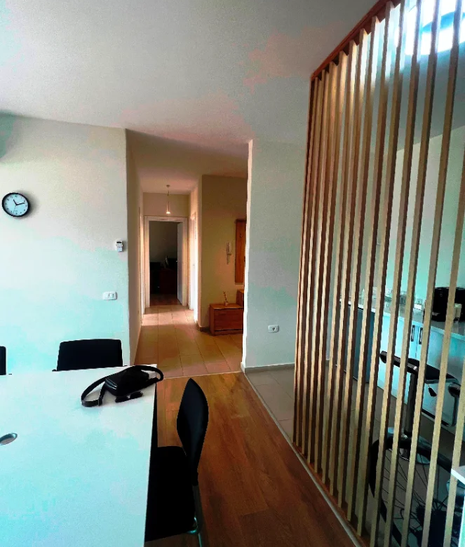 Qera | Ambjent Biznesi | Komuna e Parisit | 1100 €/muaj 2