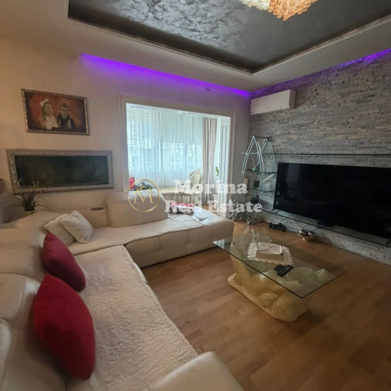 Shitje | Apartament 3 + 1 | Komuna e Parisit | 300000 € 2