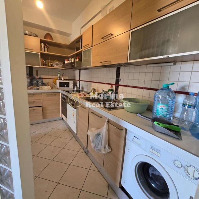 Shitje | Apartament 3 + 1 + 2 | Zogu I Zi | 340000 € 3