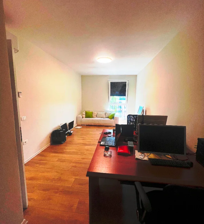 Qera | Ambjent Biznesi | Komuna e Parisit | 1100 €/muaj 4