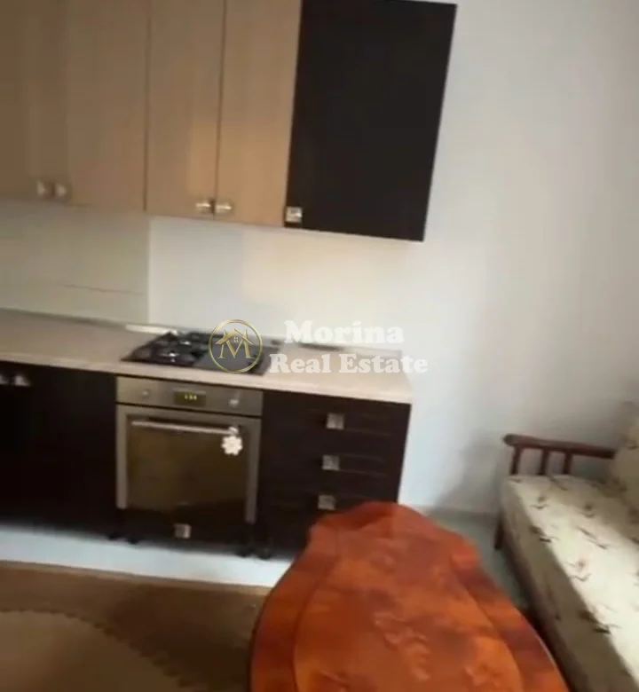 Qera | Shtëpi private 1 + 1 | Rruga 5 Maji | 300 €/muaj 2