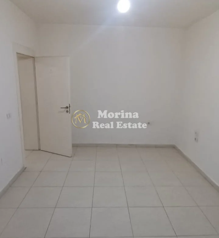 Qera | Apartament | 3 + 1 | Xhamllik | 350 €/muaj 3