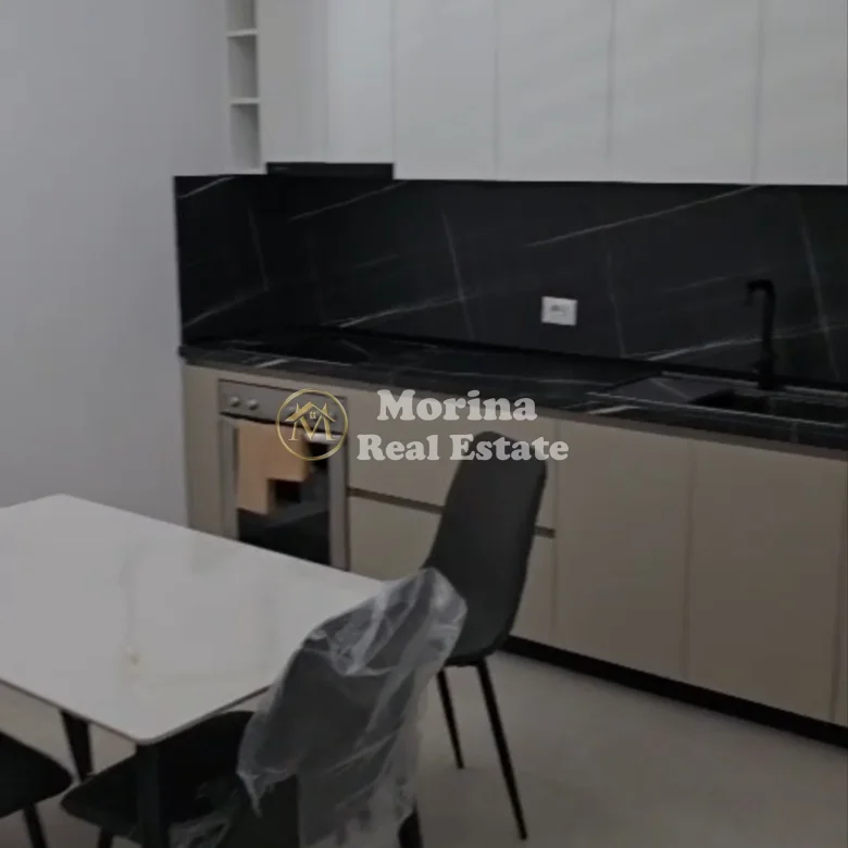 Qera | Vilë 1 + 1 | Rruga 5 Maji | 500 €/muaj