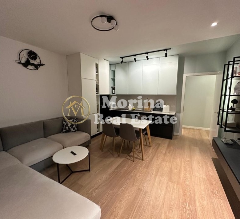 Shitje, Apartament 1+1, Rr:”5 Maji”, Cmimi 160000 Euro