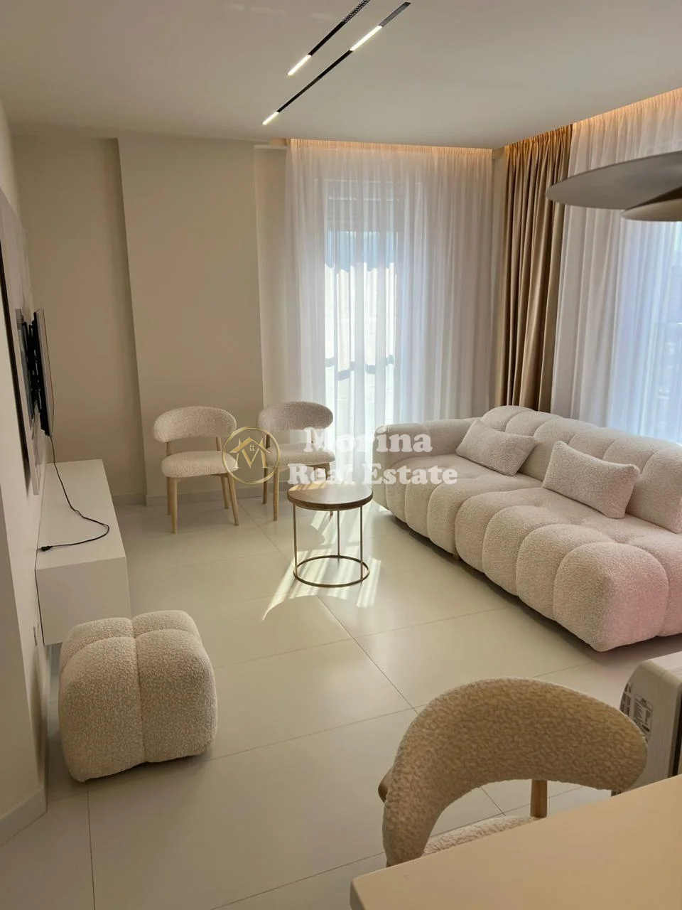 Qera | Apartament 1 + 1 | Rruga Jordan Misja | 650 €/muaj