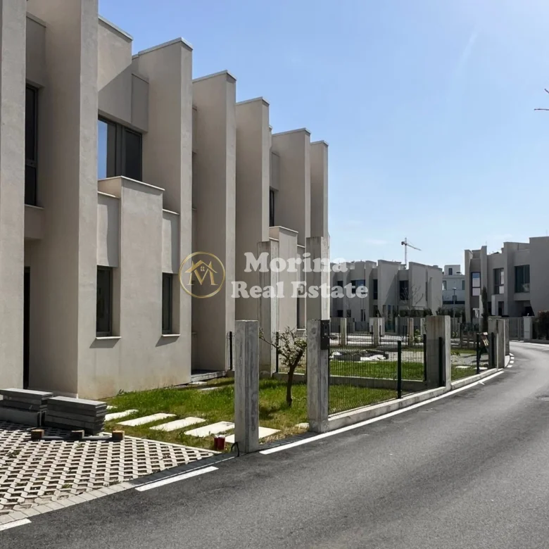 Qera | Vilë 5 + 1 | Liqeni i Thatë | 2200 €/muaj 3