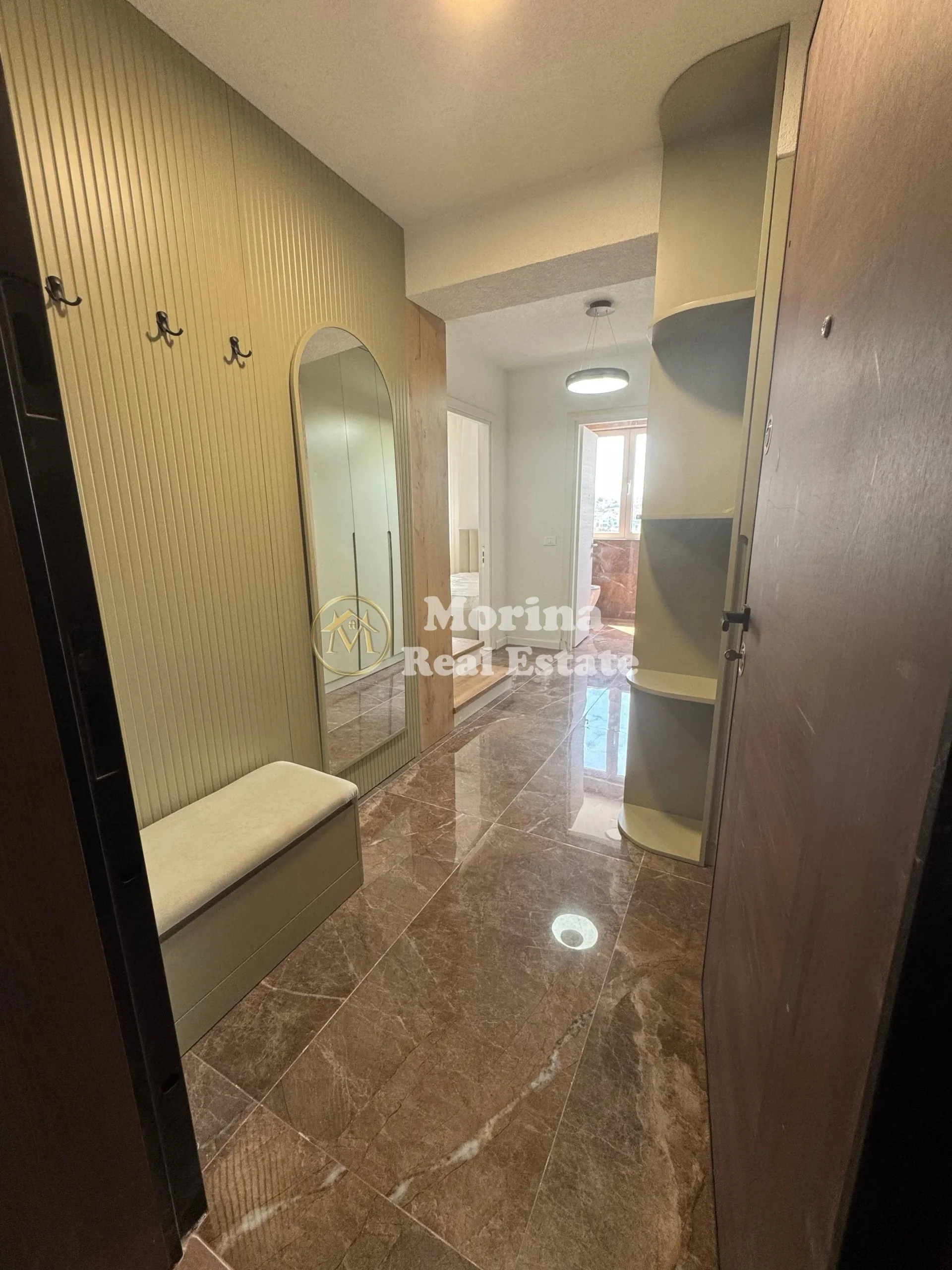 Qera | Dupleks 2 + 1 | Shkozë | 600 €/muaj