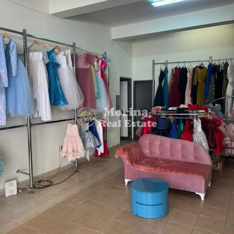 Qera | Ambjent Biznesi | Komuna e Parisit | 530 €/muaj 2