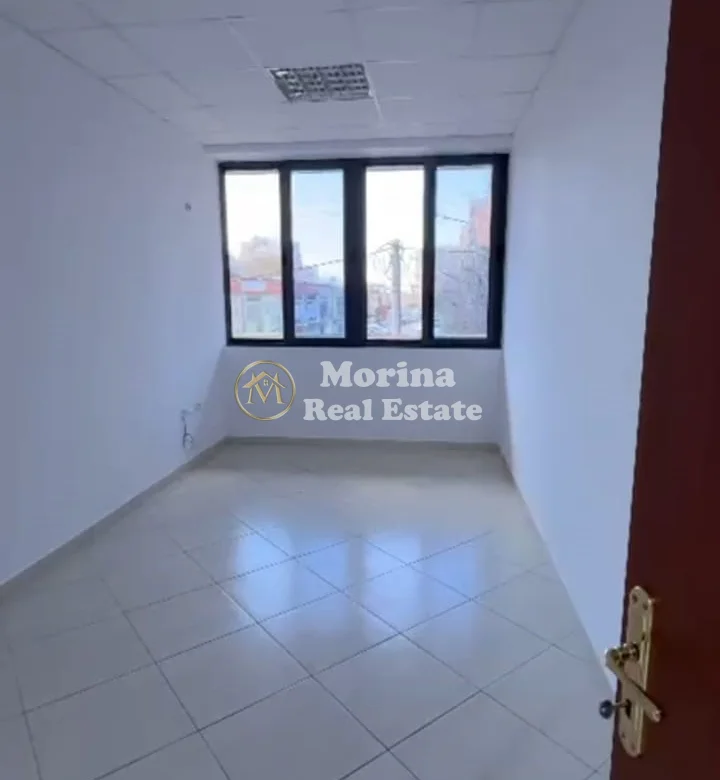 Qera | Ambjent Biznesi | Rruga Dritan Hoxha | 1500 €/muaj 2