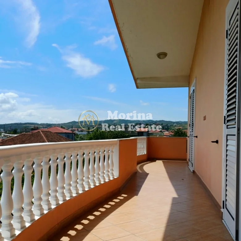 Qera | Vilë 4 + 1 | Fier | 2500 €/muaj