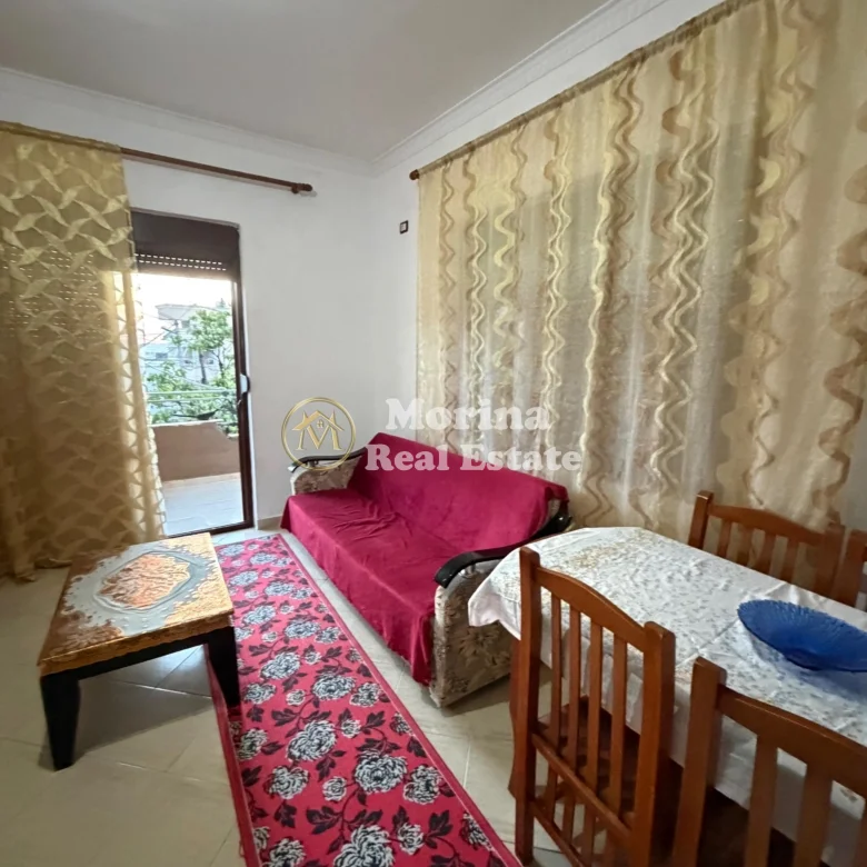 Qera | Shtëpi private 2 + 1 | Fresku | 350 €/muaj 4