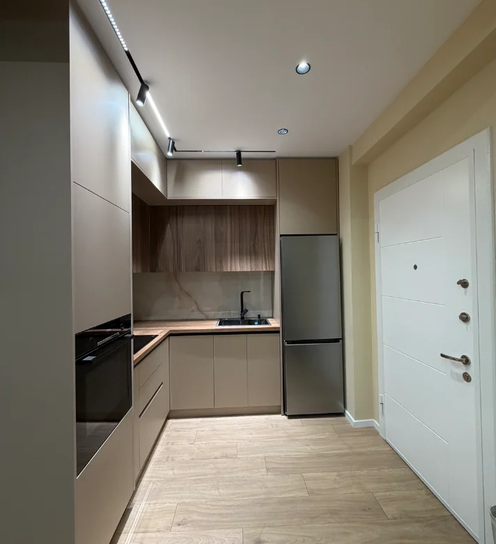 Qera | Apartament 2 + 1+2 | Rruga Azem Galica | 500 €/muaj 2