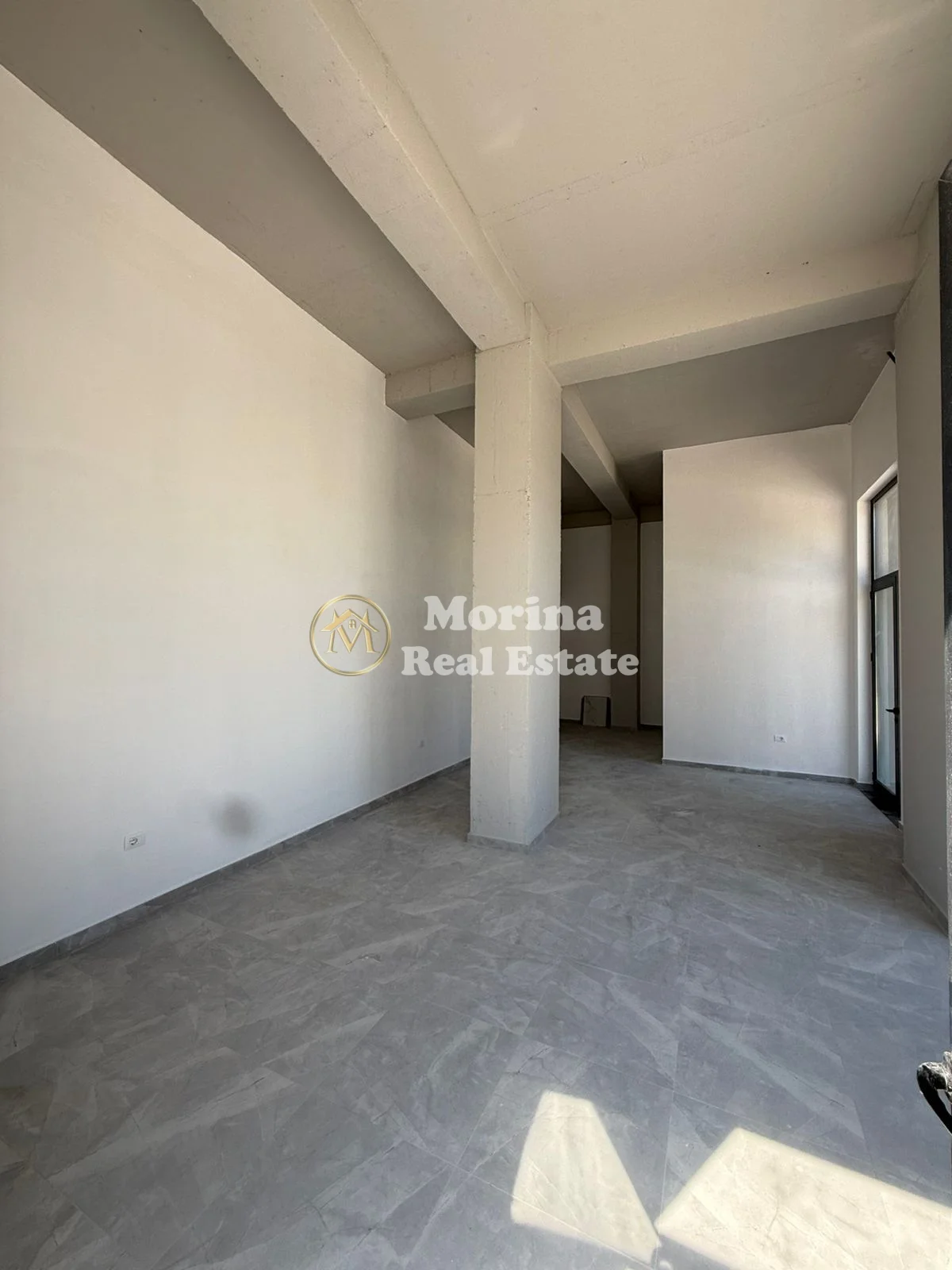 Qera | Ambjent Biznesi | Astir | 650 €/muaj