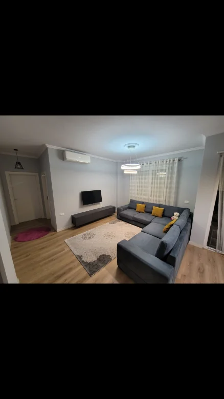 Qera | Apartament 2 + 1 | 5 Maji pas concord center |600 €/muaj 2