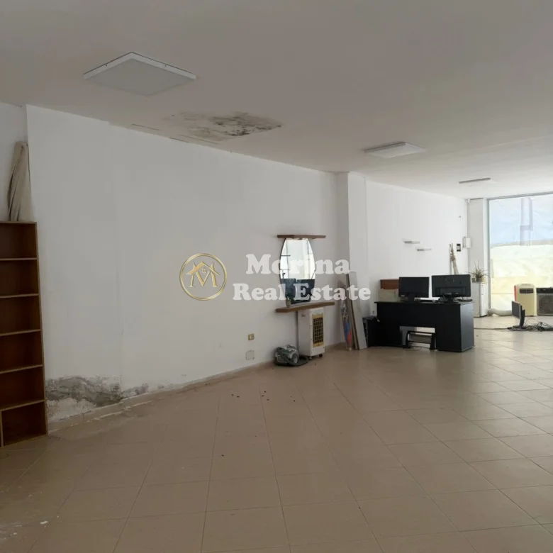 Qera | Ambjent Biznesi | Kodra e Diellit | 500 €/muaj 2
