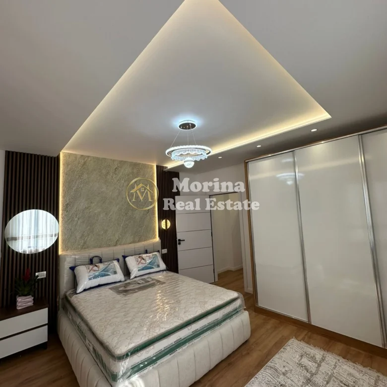 Shitje | Apartament 2 + 1 | Pallati me Shigjeta | 255000 € 4