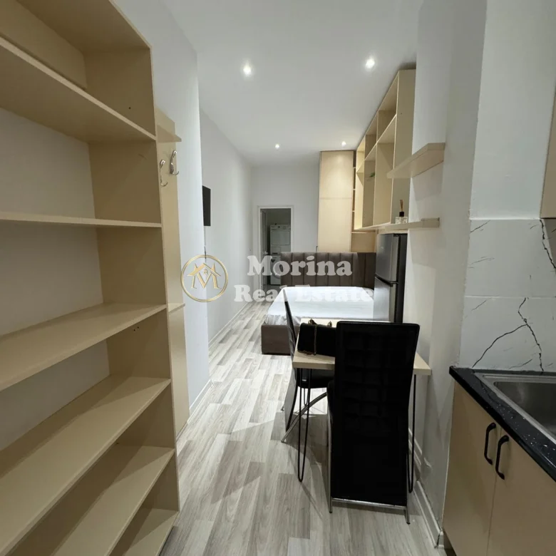 Qera | Garsoniere | Qender - Rruga e Barrikadave | 450 €/muaj 2