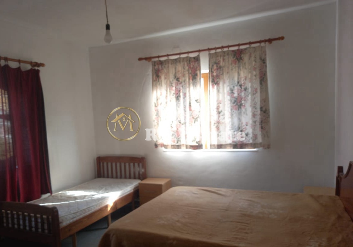 Qera | Shtëpi private 3 + 1 | Tregu Elektrik | 450 €/muaj 4