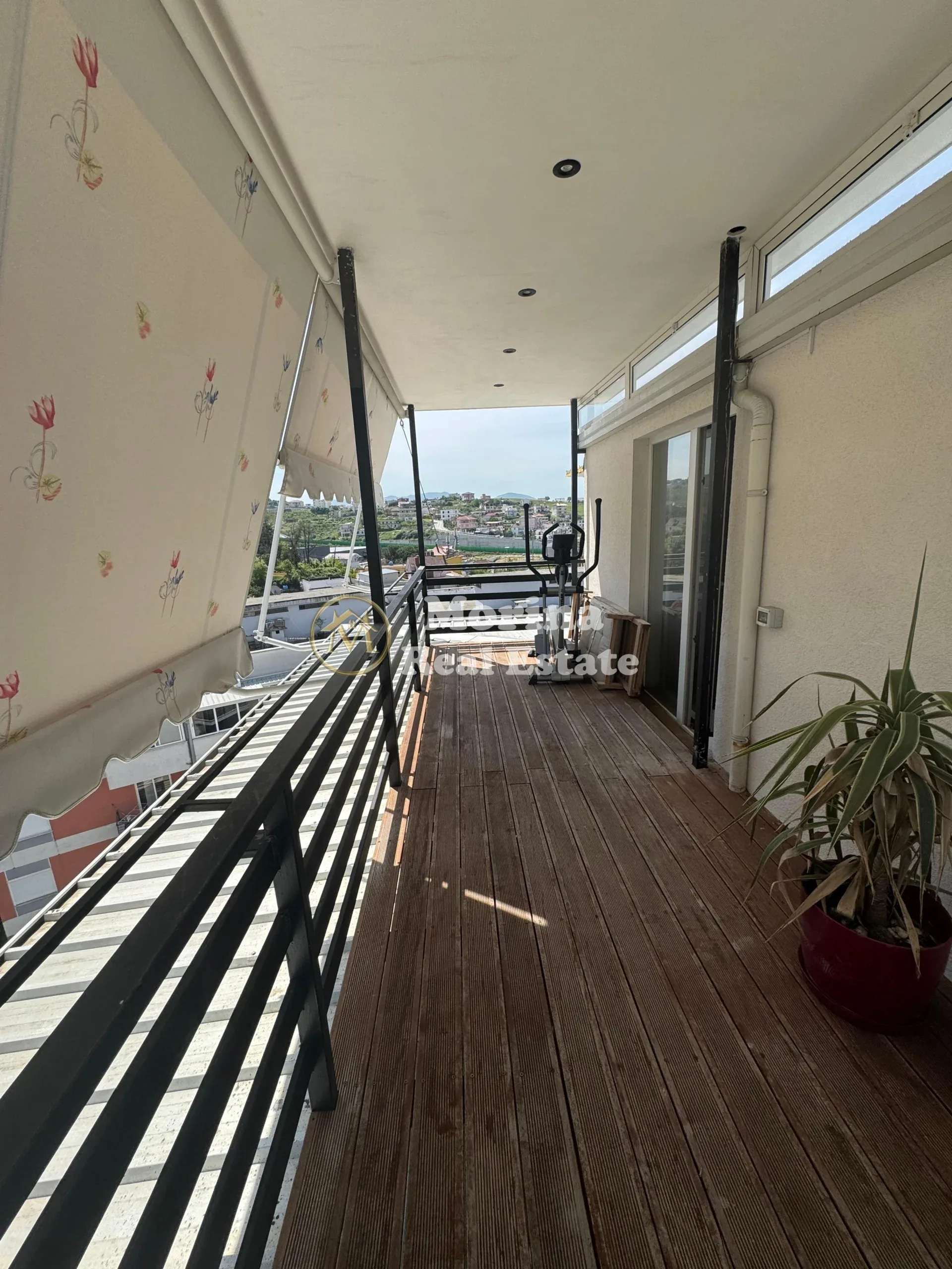 Qera | Dupleks 2 + 1 | Shkozë | 600 €/muaj