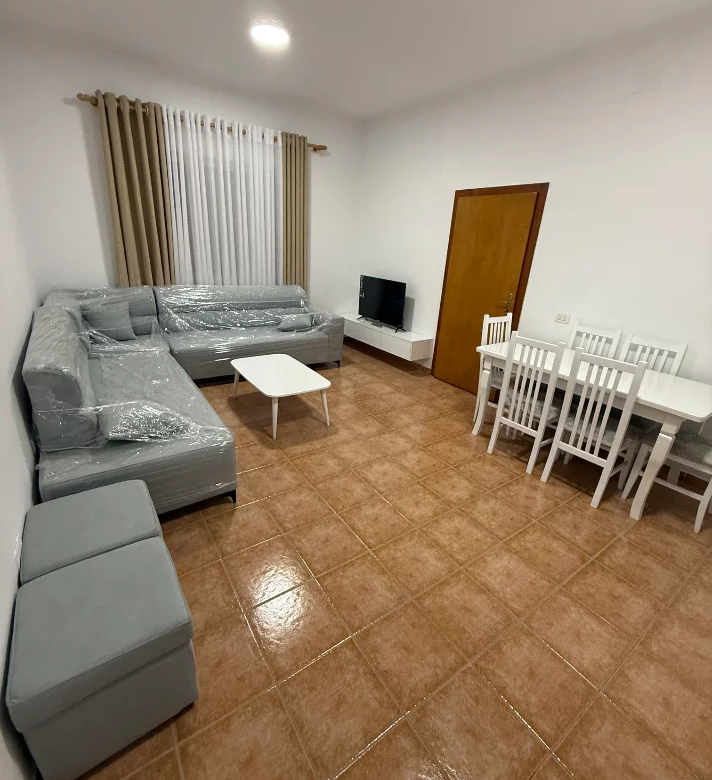 Qera | Shtëpi private 1 + 1 | 5 Maji | 500 €/muaj 2