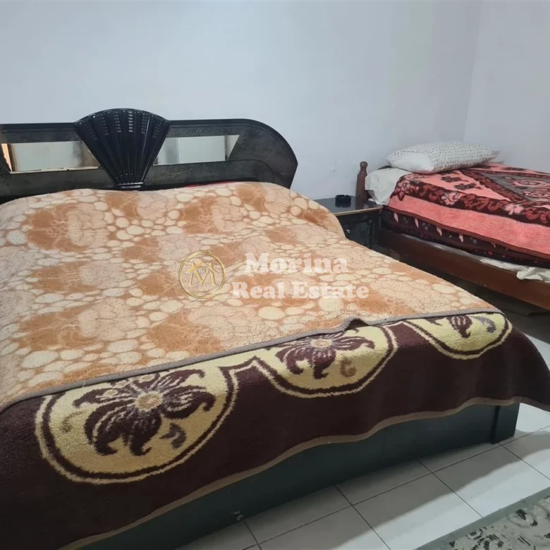 Qera | Garsoniere | Bulevardi Zogu i Parë | 300 €/muaj 2
