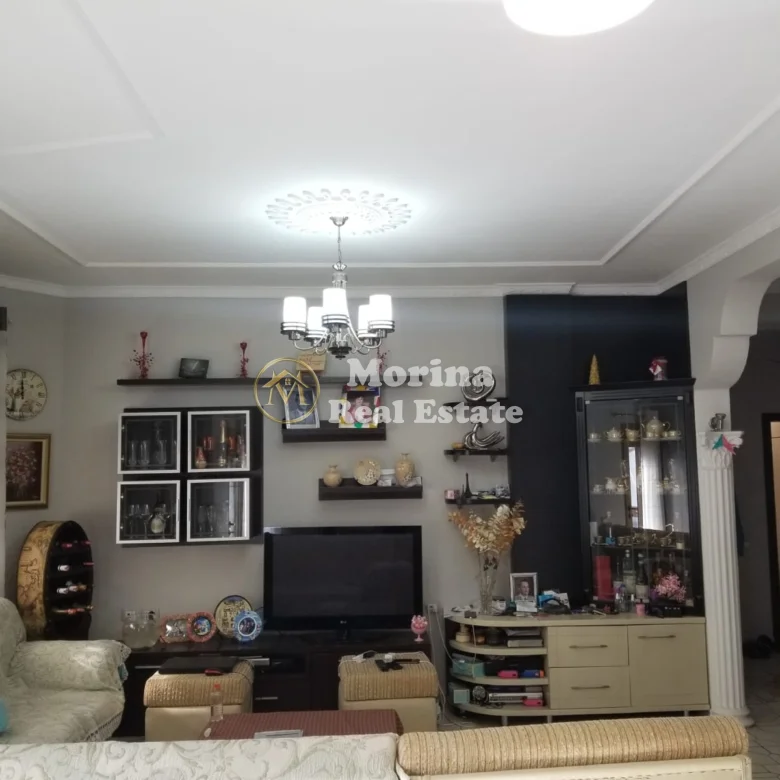 Shitje | Vilë 4 Kateshe + papafingo+ garazh | Selitë | 730000 € 2