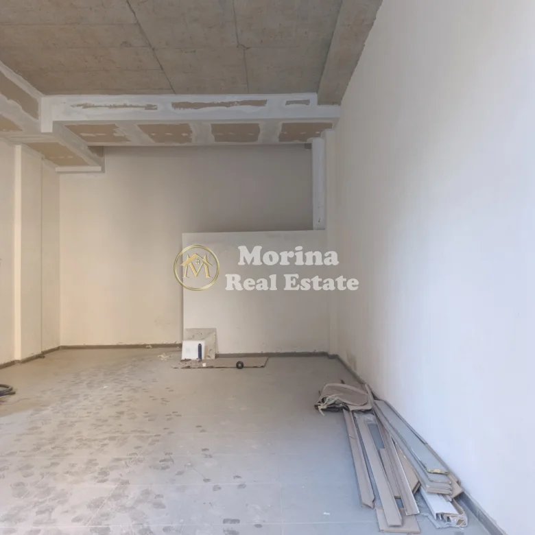 Qera | Ambjent Biznesi | Shkolla Bashkuar | 1200 €/muaj 3