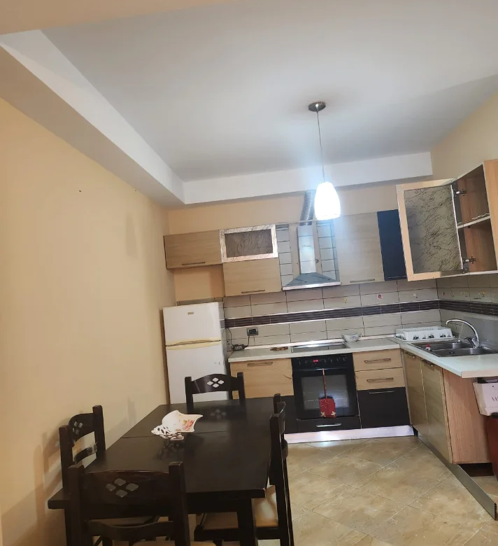 Qera | Apartament 1 + 1 | Fresku | 380 €/muaj 3
