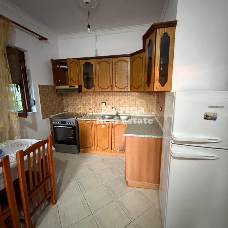 Qera | Shtëpi private 2 + 1 | Fresku | 350 €/muaj 3