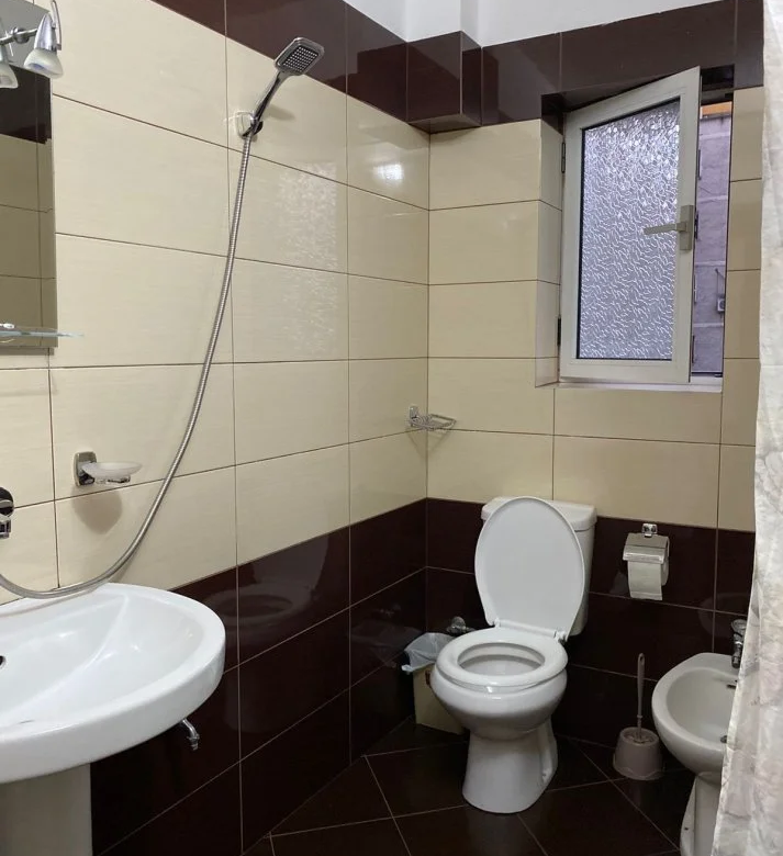 Qera | Apartament 2 + 1 | Rruga e Elbasanit | 640 €/muaj 4