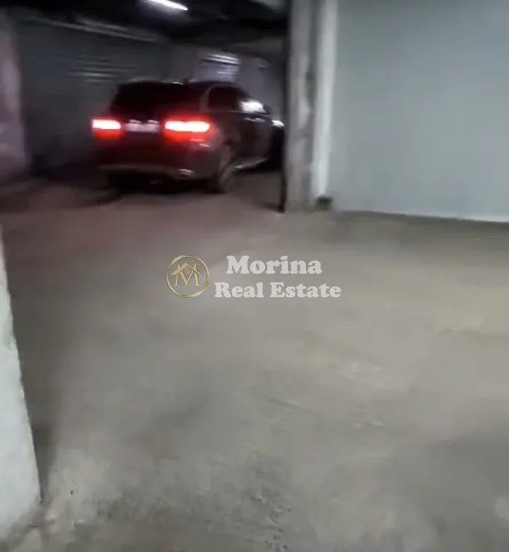 Shitje | Magazinë | Kamëz Municipality | 235000 €