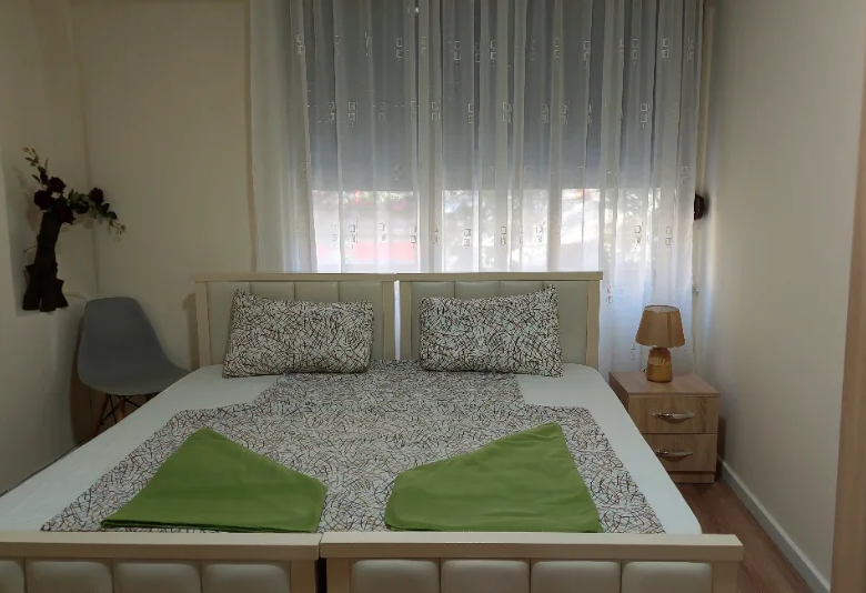 Qera | Apartament 1 + 1 | Rruga Myslym Shyri | 600 €/muaj 3